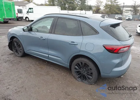 2023 Ford Escape St-Line Elite z USA, uszkodzony, nr VIN 1FMCU9PA0PUA94335